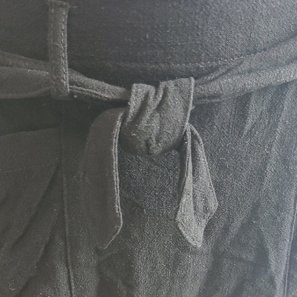 HYFVE Black Mini Skirt with Tie Waist - Picture 2 of 6